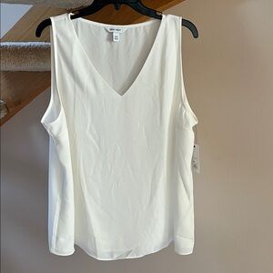 Nine West Women's V-Neck Sleeveless Tank Top. color -  ivory tusk Brand New